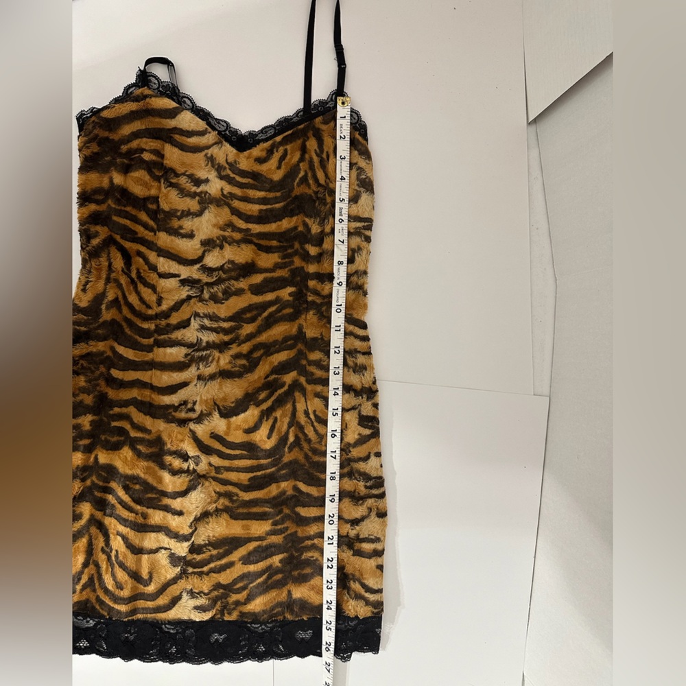 D&G Dolce & Gabbana Tiger Faux Fur Slip Dress Lace Vintage Y2K 38 (IT) / 2 (US) - Picture 11 of 11